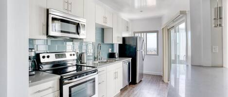 Fridge, microwave, oven, dishwasher