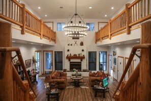 Coin salon dans le hall