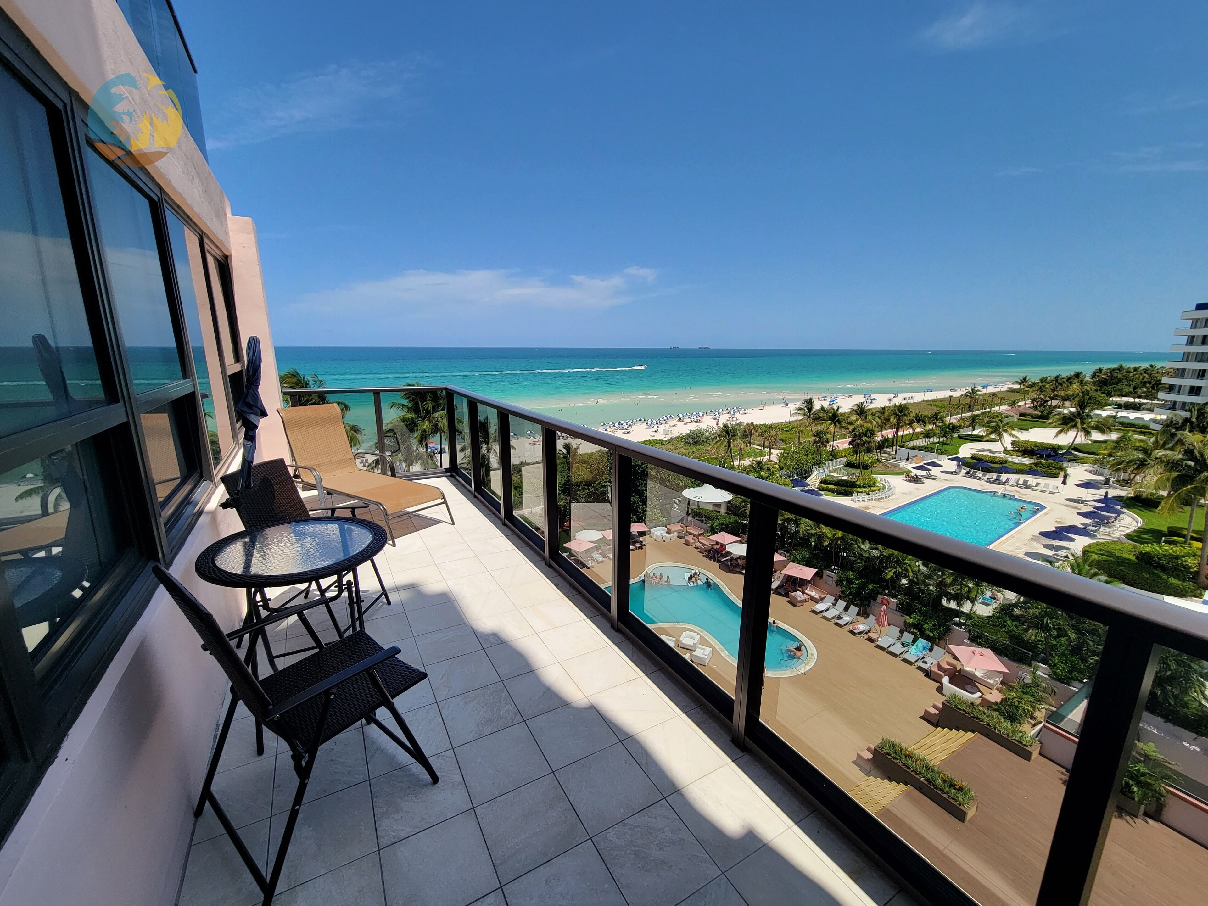 Majestic Oceanfront 3 Bedroom Views Every Room Large Corner Apartment - 901