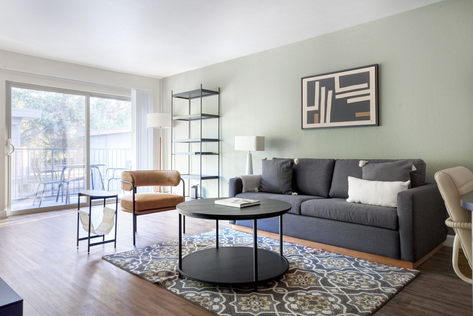 Lovely Mountain View 1BR w/ Pool & Gym, nr Safeway, by Blueground
