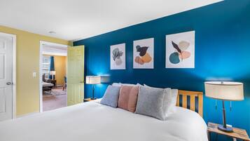 1 多间卧室、办公桌、WiFi