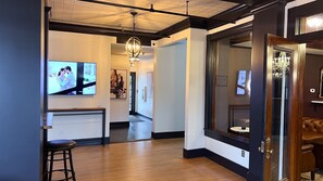 Interior - Southern Pines • The Jefferson Inn • Standard King Room (Southern Pines)