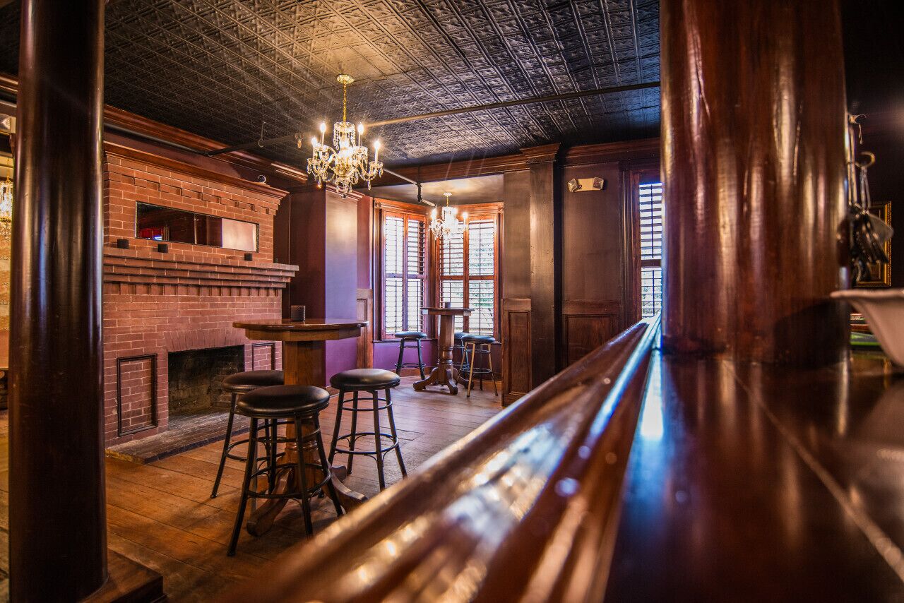 Bar (en la propiedad)