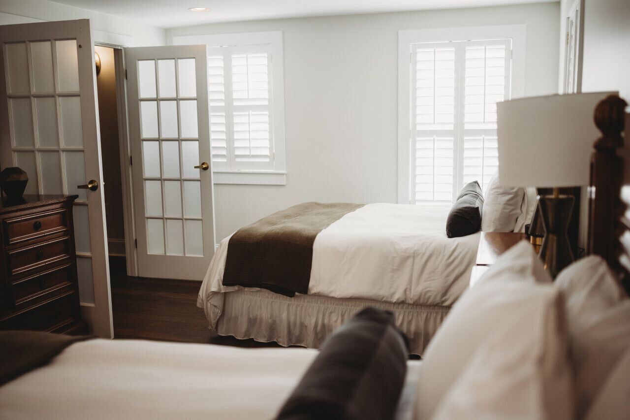 1 dormitorio, tabla de planchar con plancha, wifi