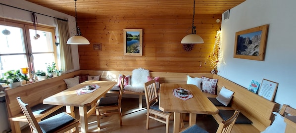 تناول الطعام