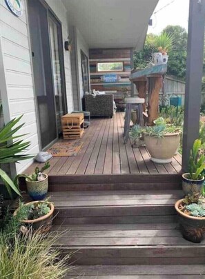 Exterior detail - Deluxe house with spa and man cave (Tootgarook)