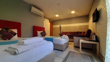 Habitación económica con 2 camas individuales | Ropa de cama de alta calidad, cortinas opacas, sistema de insonorización