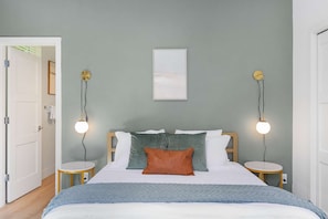 1 bedroom, iron/ironing board, WiFi, bed sheets
