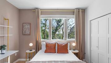 1 bedroom, iron/ironing board, WiFi, bed sheets