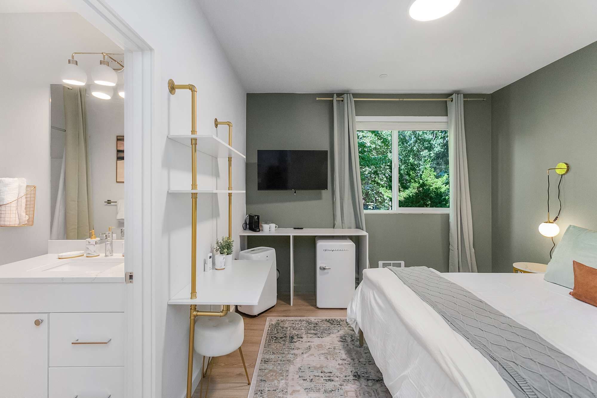 1 habitación, tabla de planchar con plancha, wifi y ropa de cama 