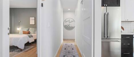 1 chambre, fer et planche à repasser, Wi-Fi, draps fournis