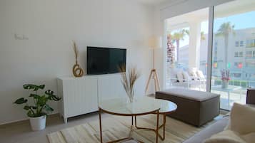 Luxury Apartment | Balcony