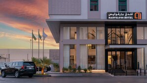 واجهة المنشأة