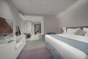 Deluxe Double Room | Egyptian cotton sheets, premium bedding, down comforters - Marvelous Hotel (Tabuk)