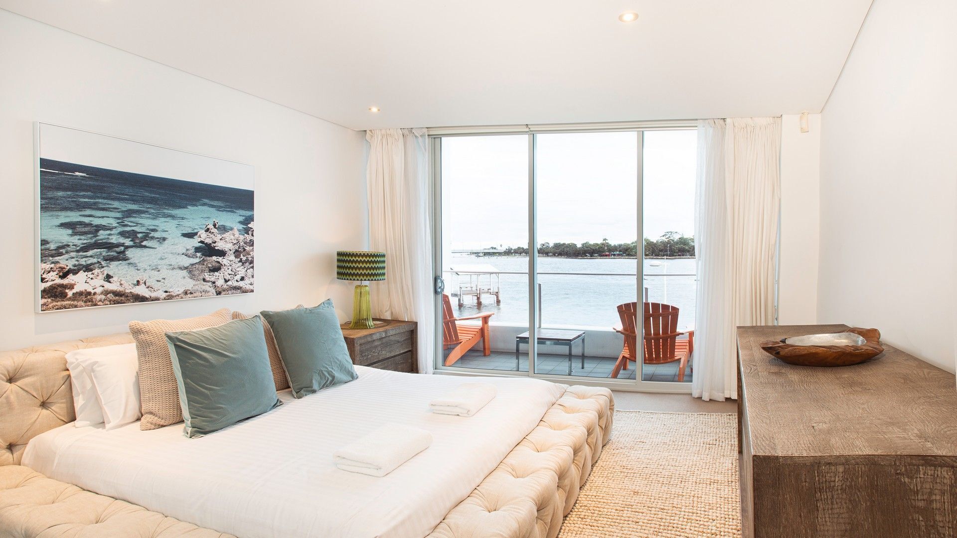 Seapoint 103 - Sophisticated apartment with spectacular views