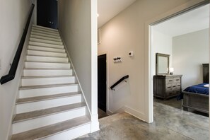 Condo, Multiple Beds, Kitchen | 3 bedrooms, free WiFi - Harmony Highrise (Nashville)