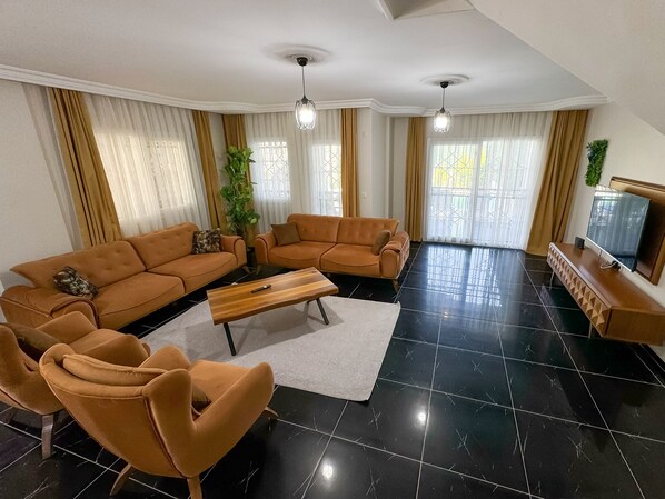 Smart TV - Villa İncir (Kuşadasi)