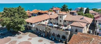 Castro Mesembria Boutique Hotel