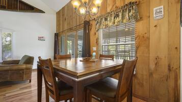 Condo, Multiple Beds, Patio | Private kitchen | Fridge, microwave, oven, stovetop