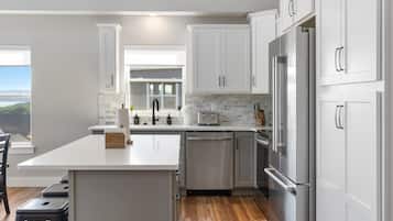 House, Multiple Beds, Patio, Mountain View (Ingallview at Branson Cove) | Private kitchen | Coffee/tea maker