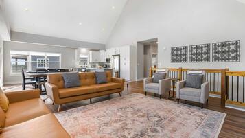 House, Multiple Beds, Patio, Mountain View (Ingallview at Branson Cove) | Living area | 42-inch flat-screen TV with digital channels, fireplace