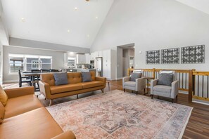 House, Multiple Beds, Patio, Mountain View (Ingallview at Branson Cove) | Living area | 42-inch flat-screen TV with digital channels, fireplace