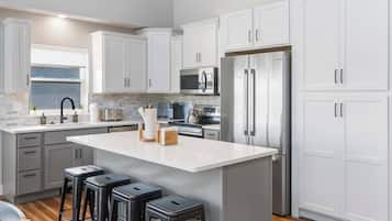 House, Multiple Beds, Patio, Mountain View (Ingallview at Branson Cove) | Private kitchen | Coffee/tea maker