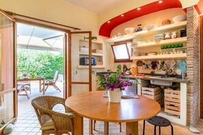 Oven, stovetop, dishwasher