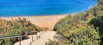 Phaedrus Living: Amorosa 13 Beachside Villa