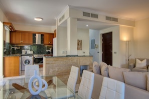Luxury Villa | Private kitchen - Phaedrus Living: Amorosa 13 Beachside Villa (Neo Chorio)