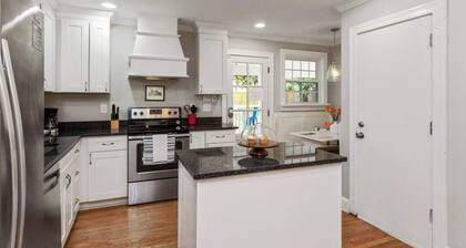 This house is a 4 bedroom(s), 3 bathrooms, located in Nashville, TN.