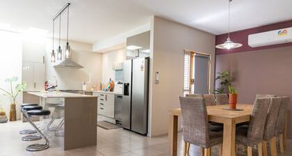 Stylish Retreat Steps from Geelong Waterfront