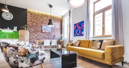 Two bedroom apartment Art