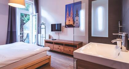 Two bedroom apartment Art