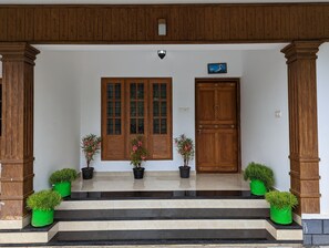 Exterior detail - Cozy One Bedroom Villa Facing Paddy fields amidst a Fruit garden (Thrissur)