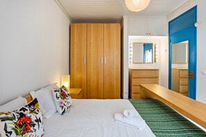 3 chambres, fer et planche à repasser, Wi-Fi gratuit, draps fournis