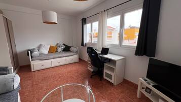 4 habitaciones, tabla de planchar con plancha y wifi gratis