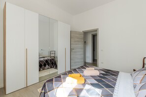 2 chambres, fer et planche Ă repasser, Wi-Fi gratuit, draps fournis