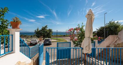 Holiday Home Casa Vacanze 21 Aprile - T with Sea View & Terraces