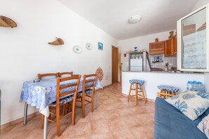 Dining - Holiday Home Casa Vacanze 21 Aprile - T with Sea View & Terraces (Calasetta)