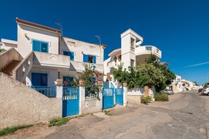 Exterior - Holiday Home Casa Vacanze 21 Aprile - T with Sea View & Terraces (Calasetta)