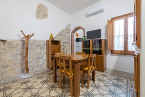 Dining - Holiday Home Casa Vacanze Regina Margherita 1 (Calasetta)