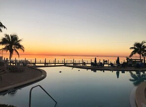 Piscina externa, piscina aquecida