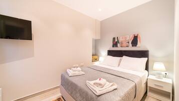 2 bedrooms, iron/ironing board, free WiFi, bed sheets