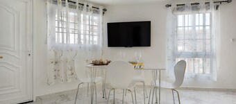 Vakantiehuis Casita Auxilia Bajo met zeezicht, overdekt terras & Wi-Fi