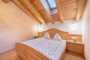 2 quartos, Wi-Fi de cortesia, roupa de cama