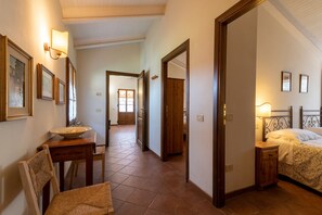 2 chambres, fer et planche à repasser, accès au Wi-Fi (inclus)