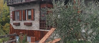 Chalet di montagna con piscina, animali domestici ammessi