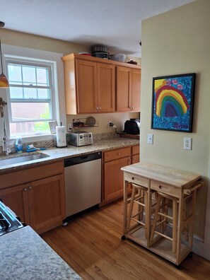 Fridge, microwave, oven, stovetop - 2nd Floor Apartment 5 minutes to the subway to Boston & Cambridge. (Milton)