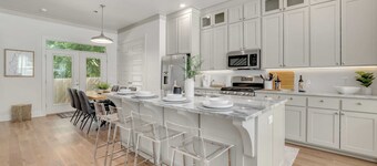 Mission House - 2.5 mi to UofA and DT Fayetteville